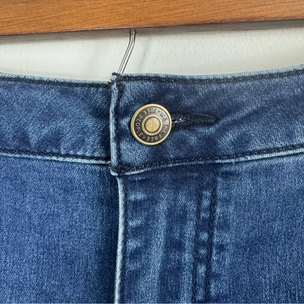 Free People Blue Flare Wide Leg Jeans Size 27 Short High Rise Denim